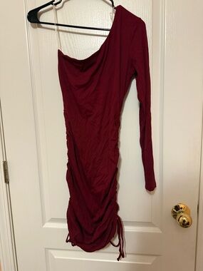 ILLA ILLA One-Shoulder Ruched Mini Dress - Burgundy